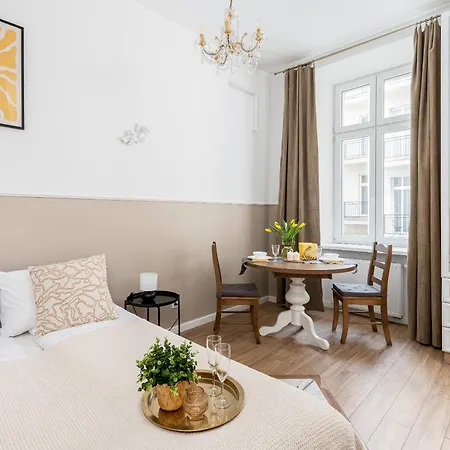 Malila Premium Center Kazimierz Starowislna 35 *
